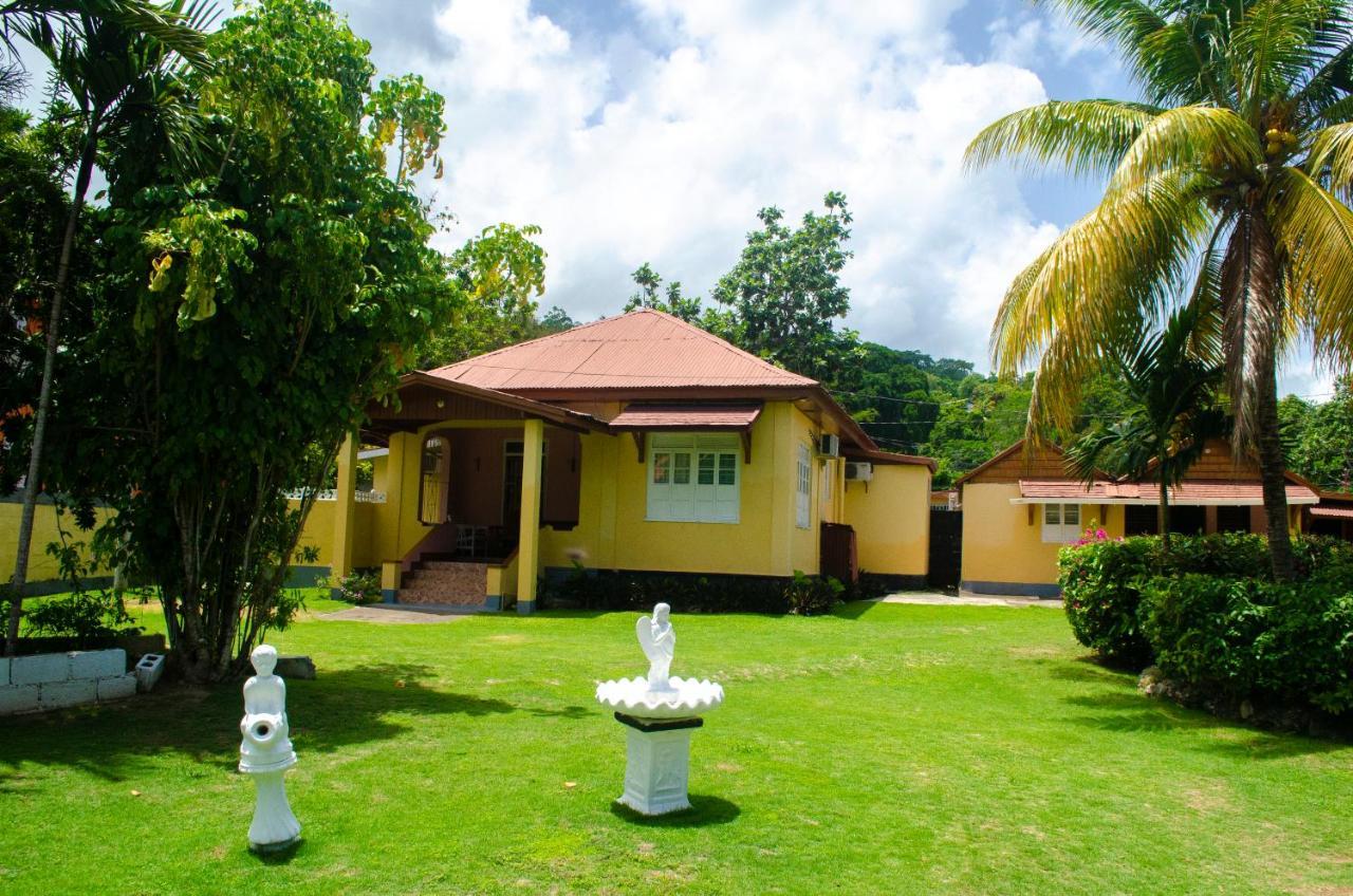 Little Shaw Park Guest house 2*